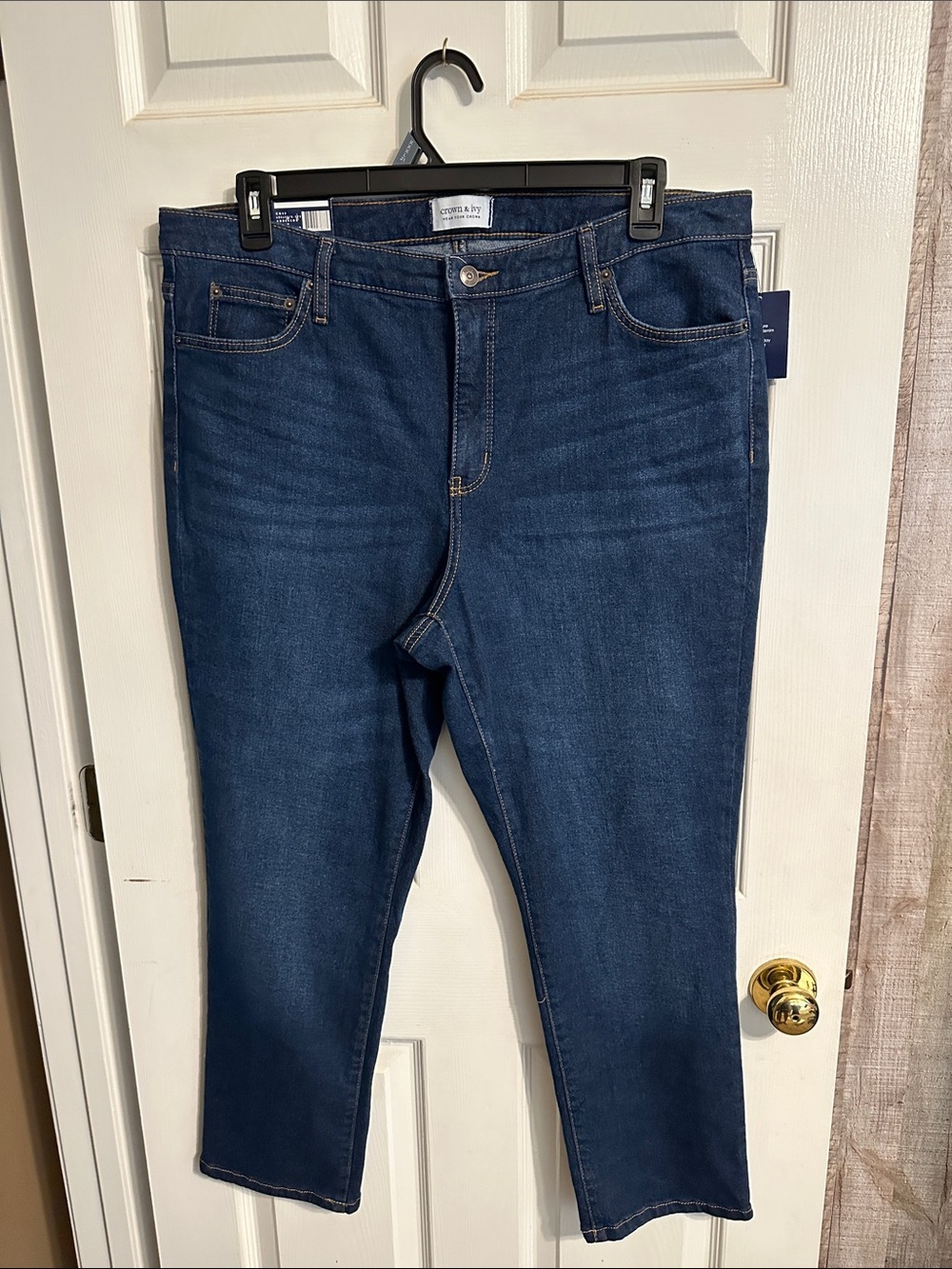 crown & ivy High-Rise Straight-Leg Jeans in Dark Indigo